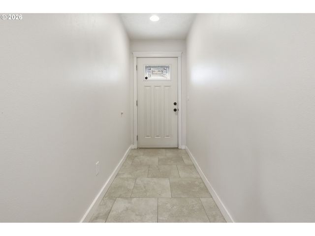 581 Se 204TH Pl, Gresham, OR 97030