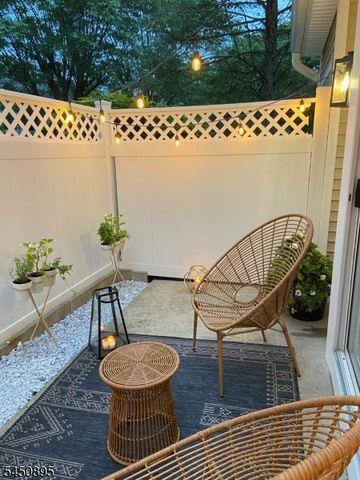 1 Teal Ln, Bedminster Twp., NJ 07921