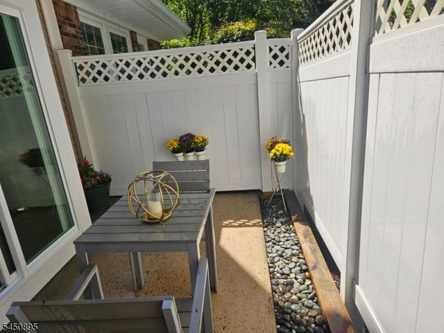 1 Teal Ln, Bedminster Twp., NJ 07921