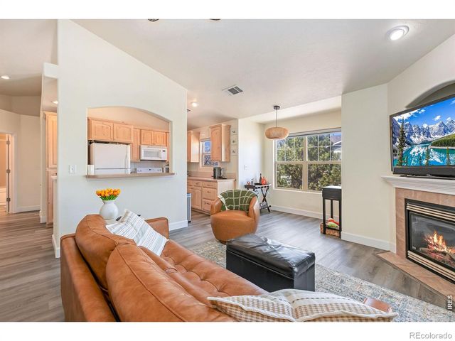5775 29th Street 811, Greeley, CO 80634