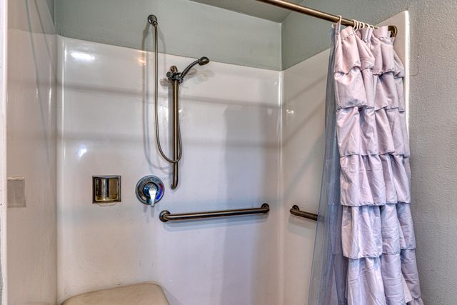 400 Peacock Road, Estancia, NM 87016