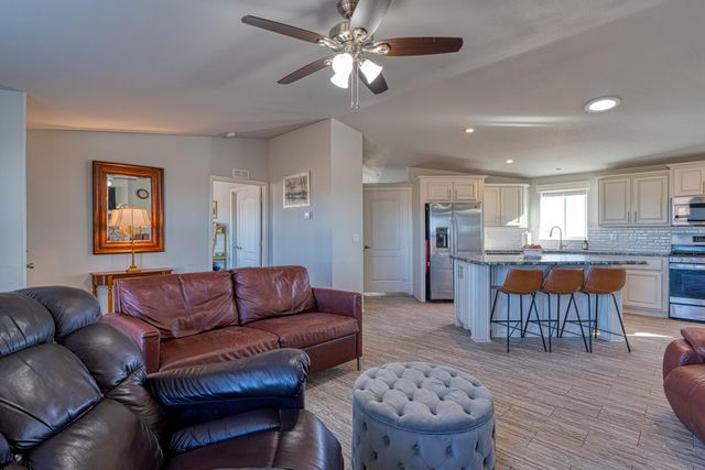 400 Peacock Road, Estancia, NM 87016