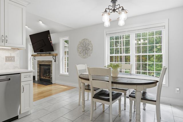 165 South Ridge Drive, Manchester, NH 03109