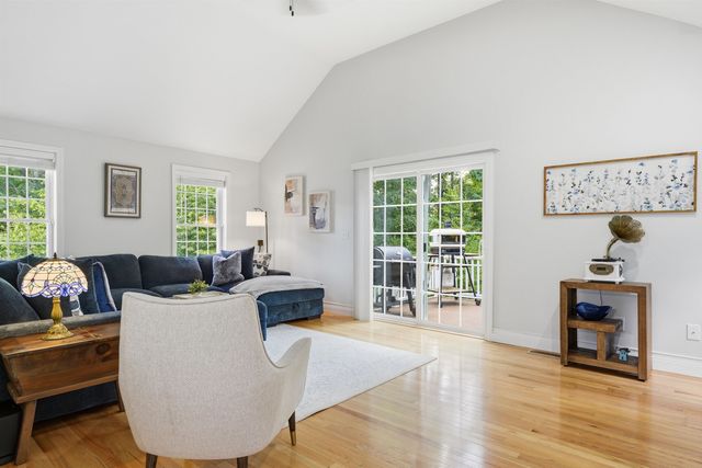 165 South Ridge Drive, Manchester, NH 03109