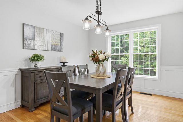 165 South Ridge Drive, Manchester, NH 03109