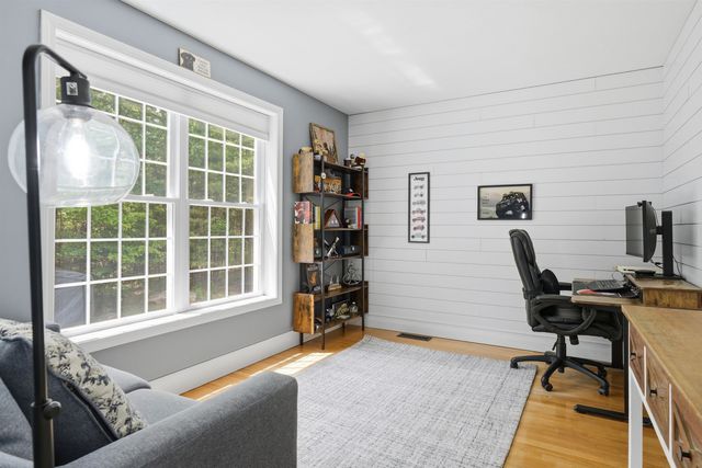 165 South Ridge Drive, Manchester, NH 03109