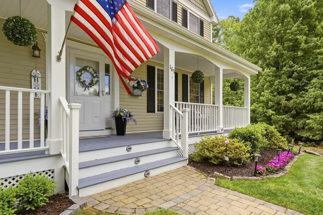 165 South Ridge Drive, Manchester, NH 03109