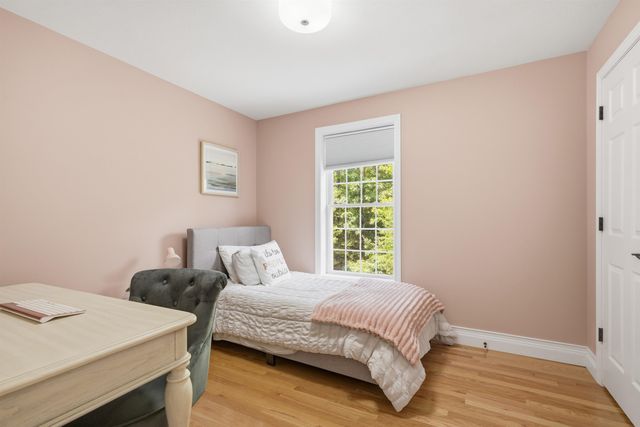 165 South Ridge Drive, Manchester, NH 03109