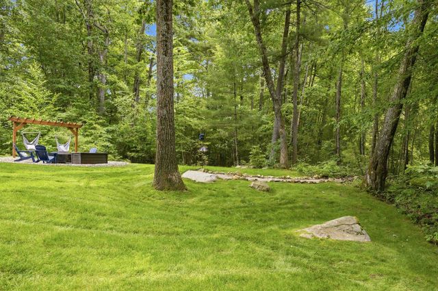 165 South Ridge Drive, Manchester, NH 03109