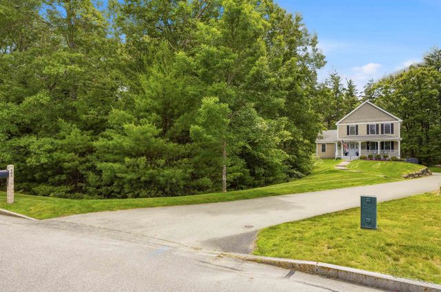165 South Ridge Drive, Manchester, NH 03109