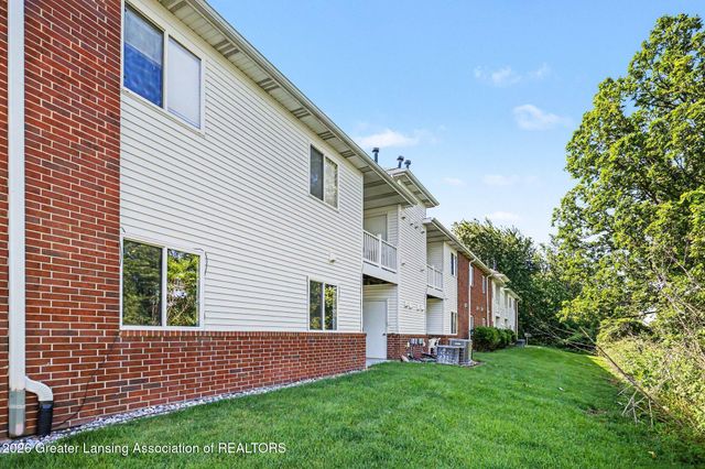 803 Carom Circle, Mason, MI 48854