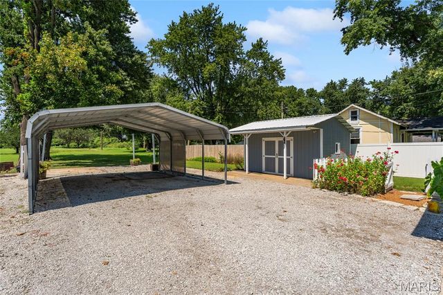 2403 Old State Route 3, East Carondelet, IL 62240