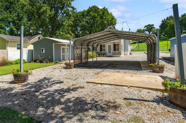 2403 Old State Route 3, East Carondelet, IL 62240