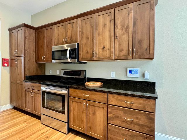 1617 SE Valley Bluffs Dr, Minot, ND 58701
