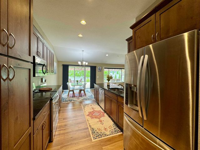 1617 SE Valley Bluffs Dr, Minot, ND 58701