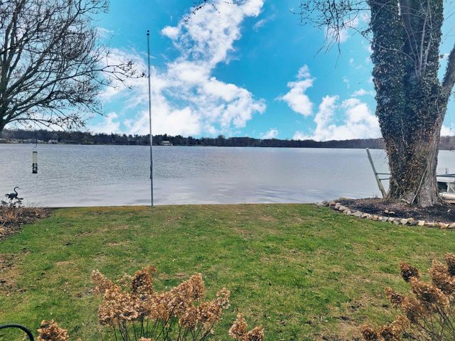 10696 N Grove Road, Milford, IN 46542