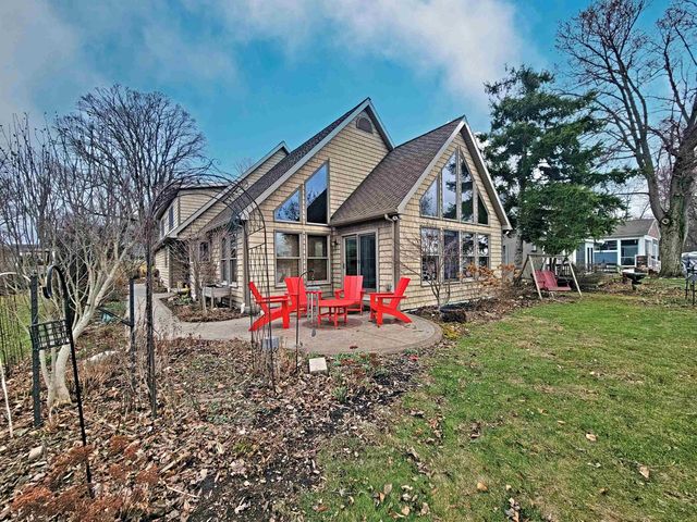 10696 N Grove Road, Milford, IN 46542