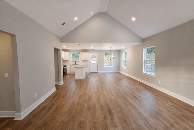4619 Chapel Hill Rd, Southside, TN 37171