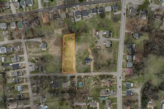 1814 Cherokee Dr, Columbia, TN 38401