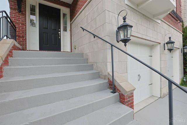 5349 Grand Vista Court, Cincinnati, OH 45227