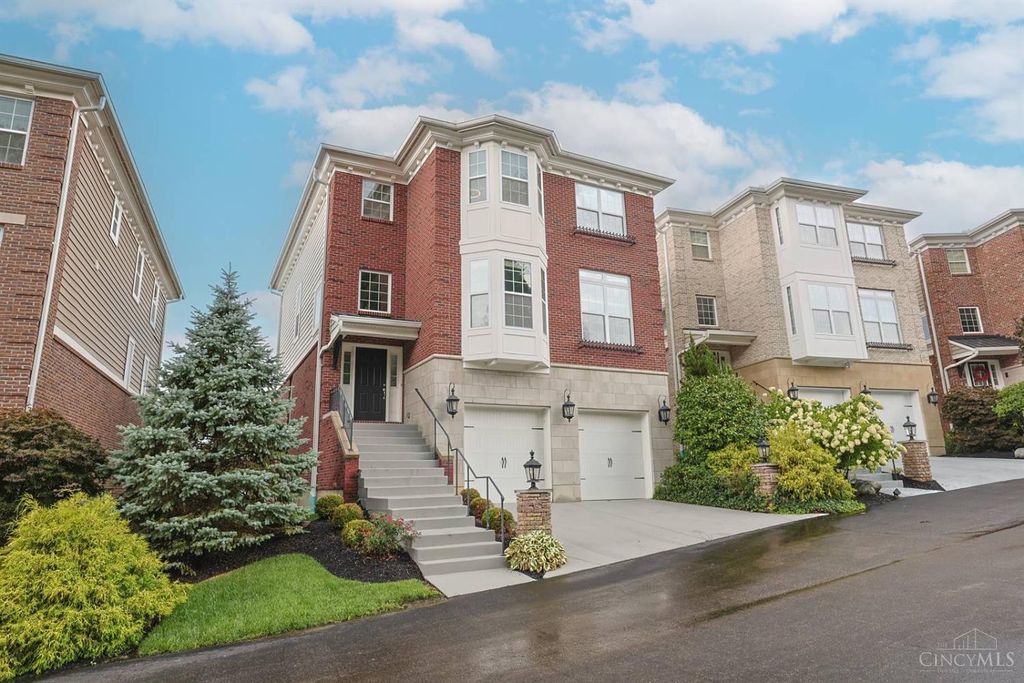 5349 Grand Vista Court, Cincinnati, OH 45227