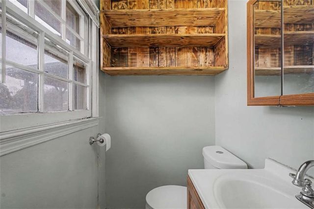 215 Parkway Drive, Adairsville, GA 30103