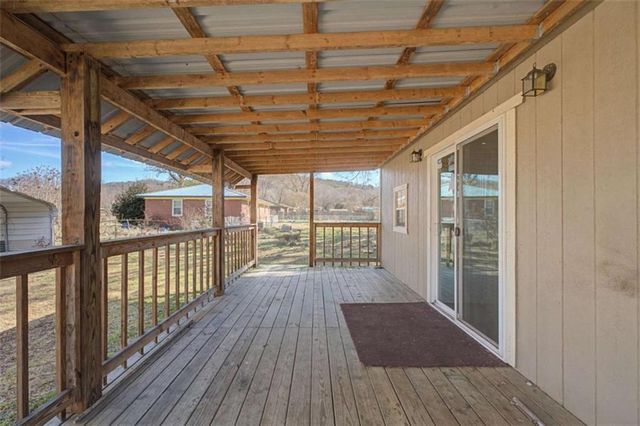 215 Parkway Drive, Adairsville, GA 30103