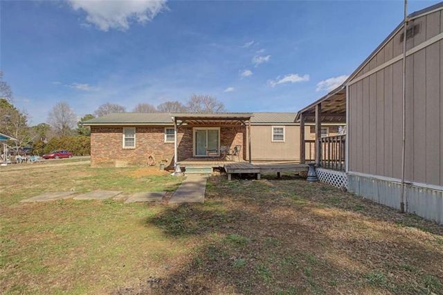 215 Parkway Drive, Adairsville, GA 30103