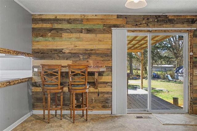 215 Parkway Drive, Adairsville, GA 30103