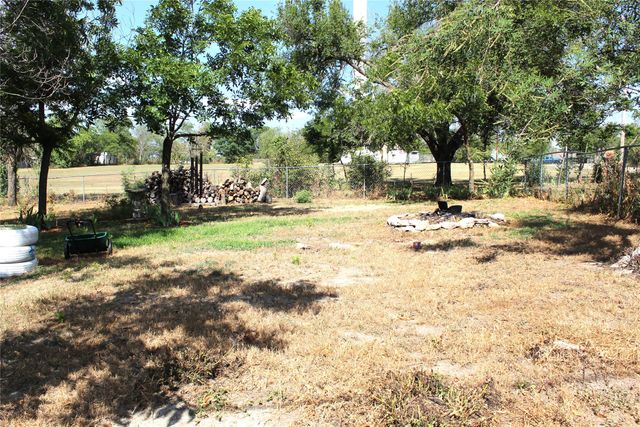 312 Magnolia Street, Hico, TX 76457