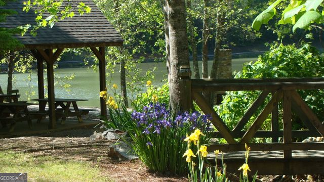 209 Chimney Oaks Trail, Cleveland, GA 30528