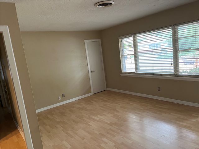 1519 Windsor Way, Norman, OK 73069