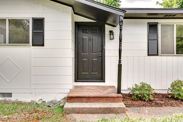 3451 Mahaffey Drive, Pearl, MS 39208