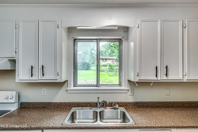 3451 Mahaffey Drive, Pearl, MS 39208
