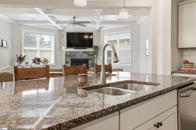 5 Vineyard Way, Williamston, SC 29697
