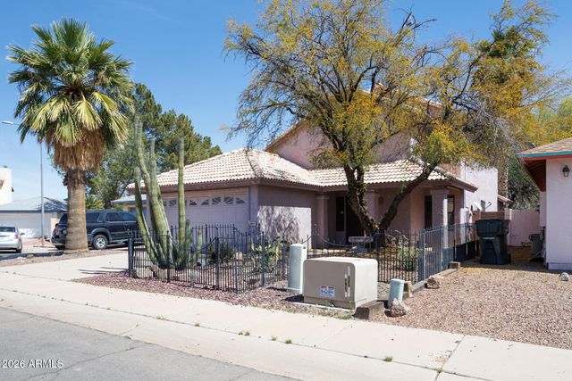 1854 N CENTER Avenue, Casa Grande, AZ 85122