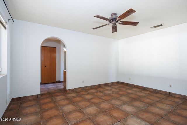 1854 N CENTER Avenue, Casa Grande, AZ 85122