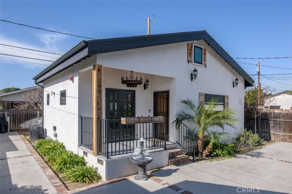 199 N Myers Street, Burbank, CA 91506