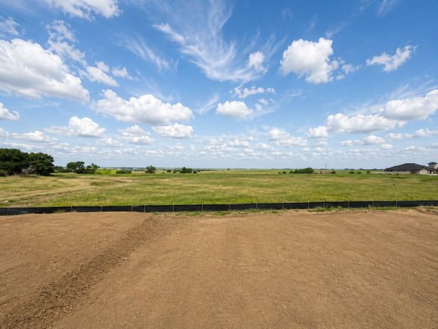 304 Sleep Hollow, Jarrell, TX 76537