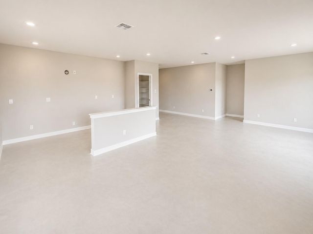 304 Sleep Hollow, Jarrell, TX 76537