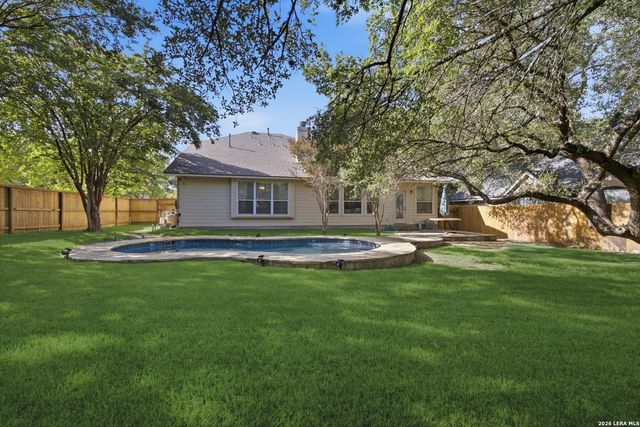 902 Pickwick, San Antonio, TX 78260