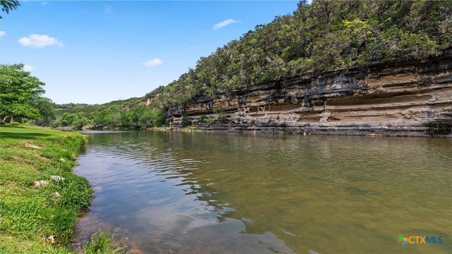 540 River Run 113, New Braunfels, TX 78132