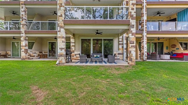 540 River Run 113, New Braunfels, TX 78132