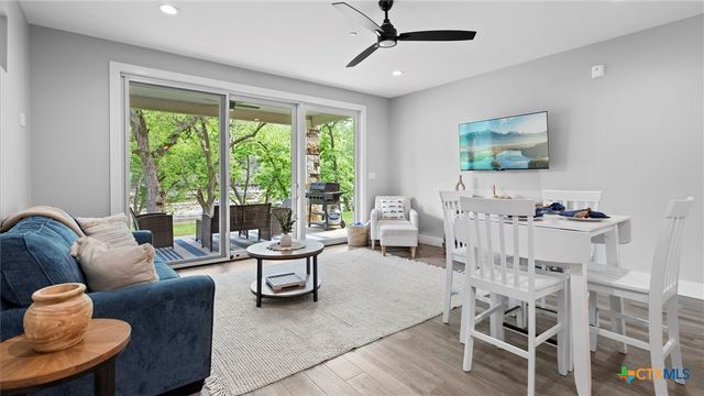 540 River Run 113, New Braunfels, TX 78132
