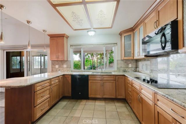 1901 Laurel, Oceanside, CA 92054