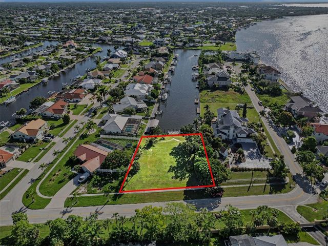 180 COUSLEY DRIVE SE, Port Charlotte, FL 33952