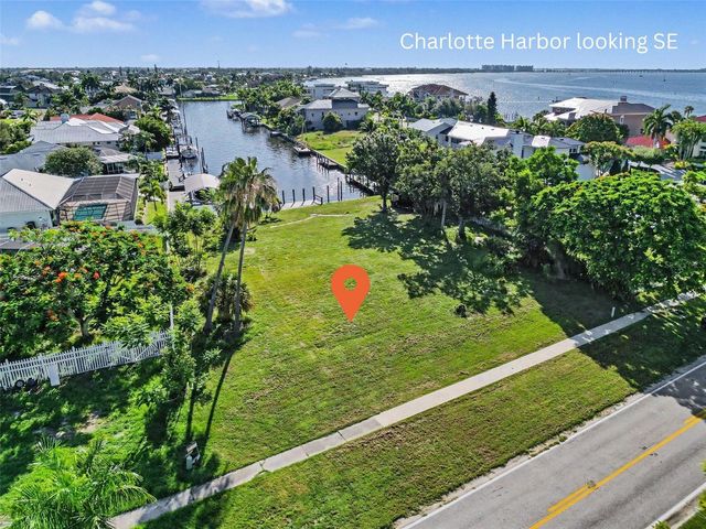 180 COUSLEY DRIVE SE, Port Charlotte, FL 33952