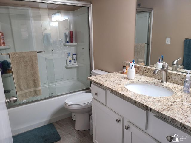 523 John Anderson Court, Monroe, MI 48162