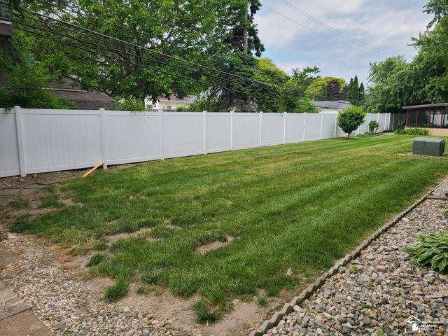 523 John Anderson Court, Monroe, MI 48162