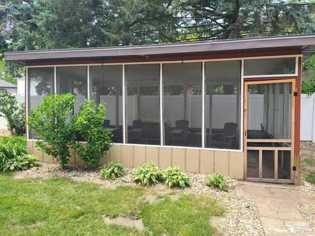 523 John Anderson Court, Monroe, MI 48162